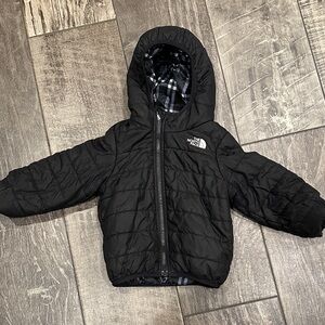 The North Face Black Reversible Quilted Jacket 18-24 months Black Plaid